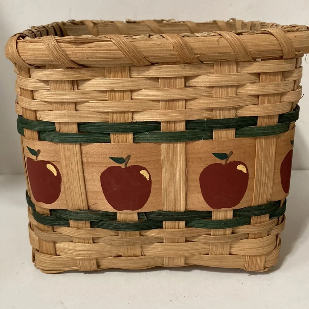 NESTING BASKETS Apple Teacher Design Square Woven Set of 2